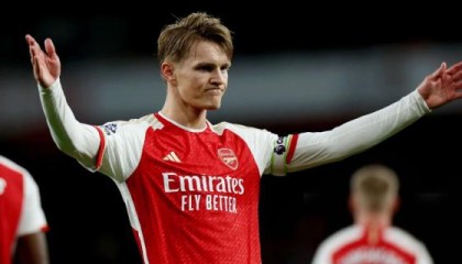 开云体育下载-【英超】阿森纳主场2比0轻取卢顿，暂时重回榜首